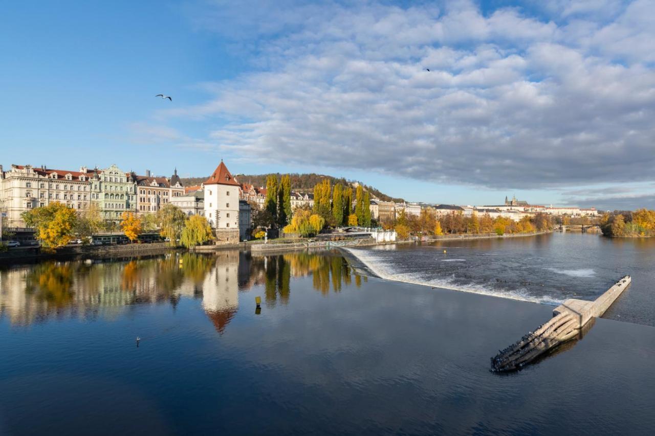 Janackovo Nabrezi - Riverside Residence Prague Exterior photo