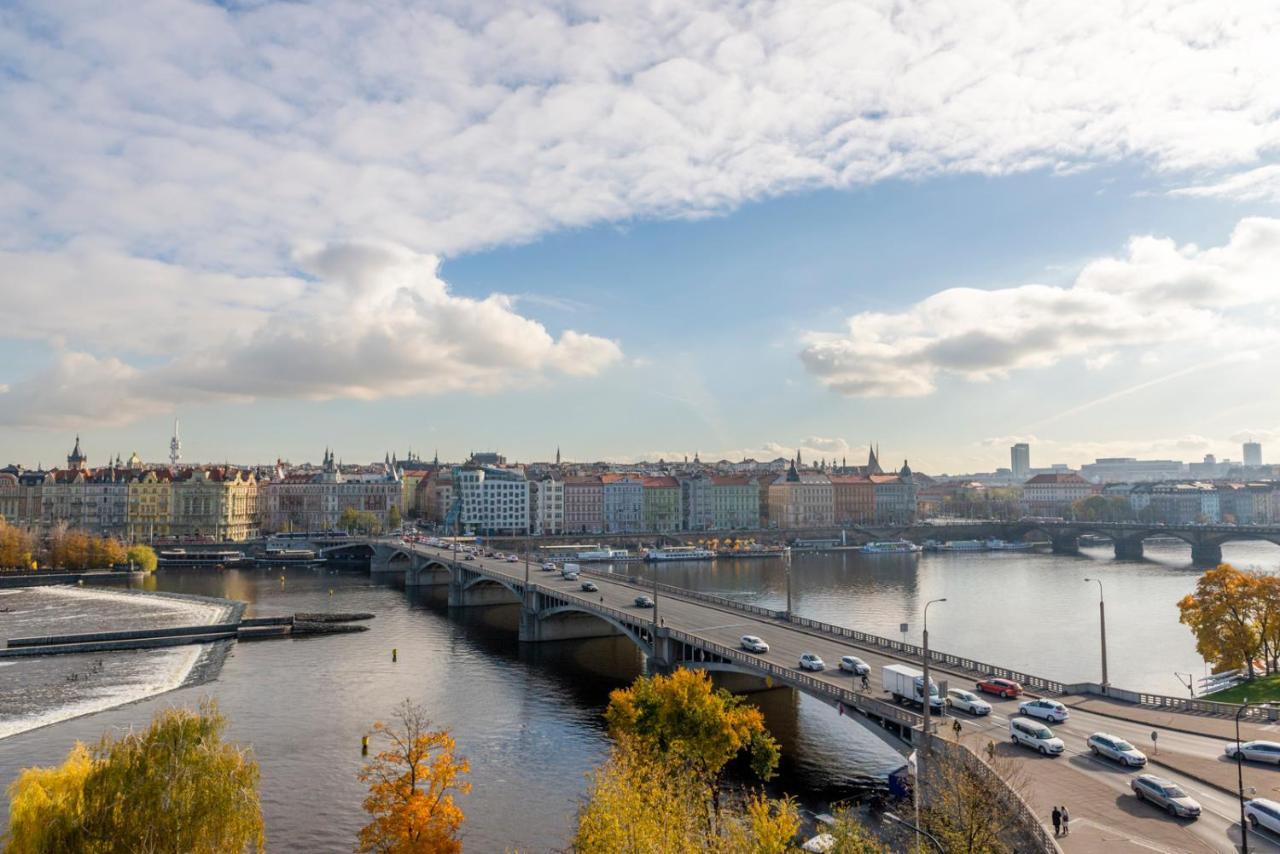 Janackovo Nabrezi - Riverside Residence Prague Exterior photo